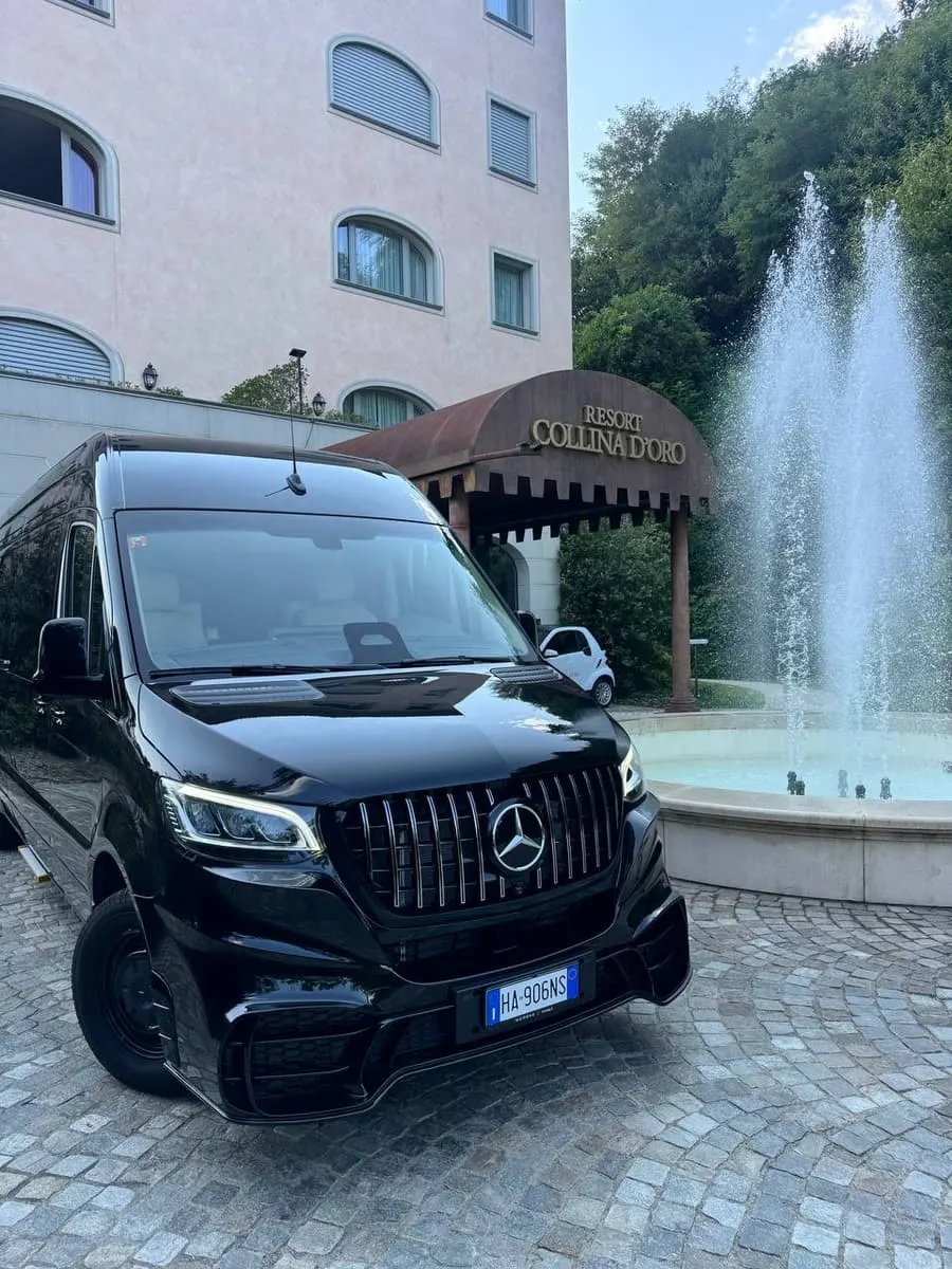Guest Transport for a Destination Wedding in Italy: A Planner's Checklist