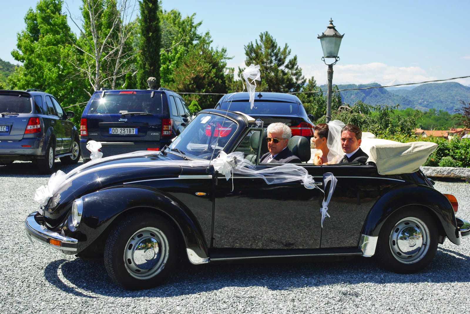 1 VOLKSWAGEN BEETLE CABRIOLET